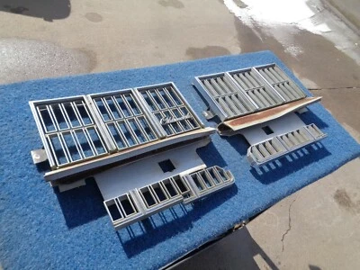 1974 Olds Oldsmobile 98 GRILLS ORIGINAL PAIR  Foto 1 de 4