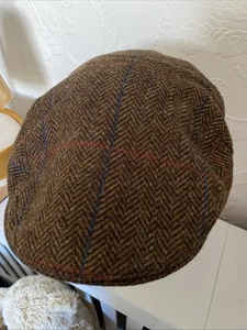 BARBOUR CRIEFF CAP HERRINGBONE FLAT CAP 100% Wool Tweed Satin Lined SIZE 7 1/4 - Picture 1 of 9