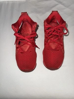 13.5 码 (PS) - 耐克 LeBron 17 Mid Red 地毯 — 第 1/4 张图片