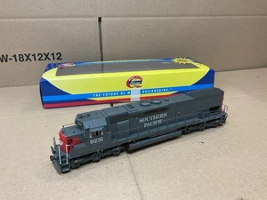 LOCOMOTORA DIÉSEL ATHEARN ESCALA HO SD45T-2 SOUTH PACIFIC N.9231 DCC ¡LISTA! - Imagen 1 de 12
