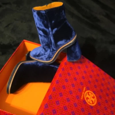 Dear Frances Spirit Navy Velvet Leather High Heel Ankle Boots Foto 1 de 4