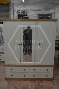 HANDMADE COUNTRY 4 DRAWER TRIPLE WARDROBE IVORY/LIGHT OAK (NOT FLATPACKED) - Picture 1 of 14