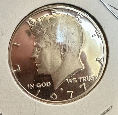 1977-S JFK Half Dollar ~~ Nice GEM Proof ~~ Great Date  ~~ D26 Cover