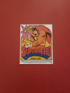 HOJA - SUPERHÉROE MÁQUINA EXPENDEDORA DE CHICLE TARJETA DE EXHIBICIÓN - EN MUY BUEN ESTADO - 1979 - Imagen 1 de 2