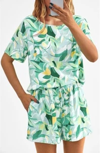 PRETTYGARDEN Womens Short Sleeve Tops Tropical Vacation Outfits 2 Piece Sets - Picture 1 of 15