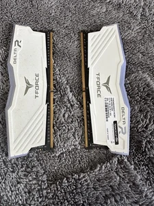 T Force DDR5 2x8GB RAM DDR4 3200 (White) - Afbeelding 1 van 3