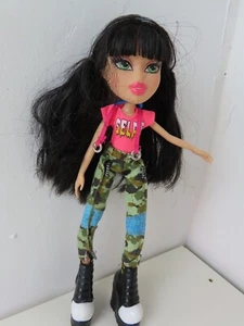 Bratz Selfie Snaps Bambola di Giada Capelli Neri Occhi Verdi MGA 2015 - Foto 1 di 6