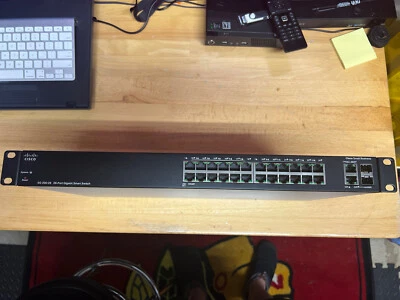 Cisco SG200-26 26-port Gigabit Smart Switch - Image 1 of 2