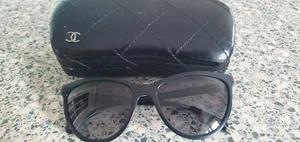 Chanel black frame polarized cat's eye sunglasses. 5341-H. With case. - Picture 1 of 11