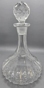 Heavy Clear Crystal Decanter. Beautiful. 10 1/2" Tall. Has Glassmakers Mark - Picture 1 of 18