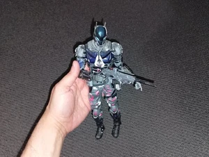 Square Enix - Play Arts Kai - Batman Arkham Knight - Arkham Knight With Gun - Picture 1 of 9