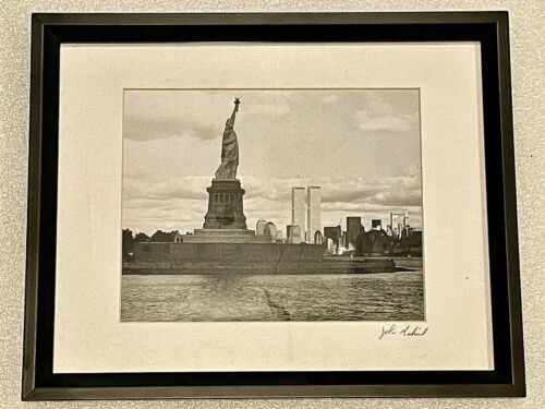 Statue Of Liberty And Twin Towers Black And White Photo Signed And Framed 15x12