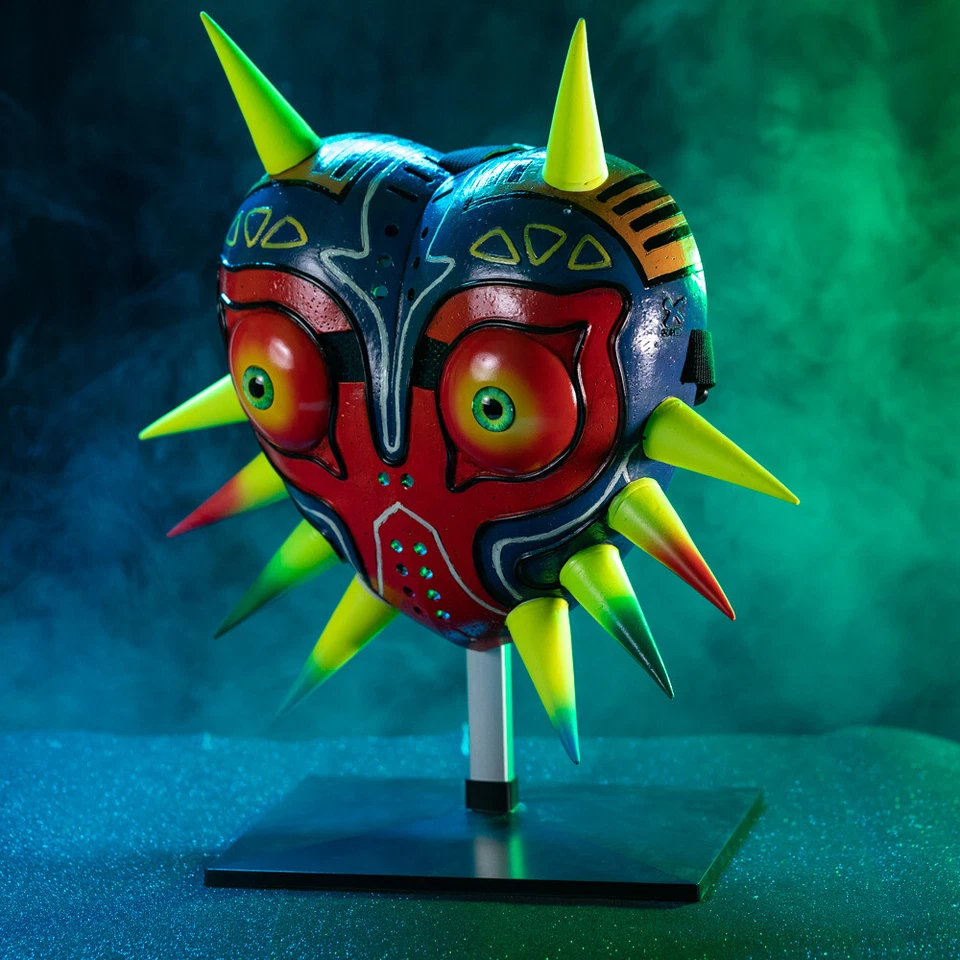 Xcoser The Legend of Zelda Majora Mask Cosplay Prop Game 1:1 Resin Replica Adult - Image 1 of 4