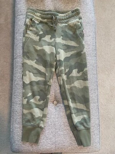 Old Navy Little Girls Green Camo Lounge Pants Size Small 6-7  - Picture 1 of 5