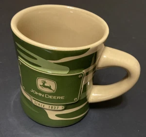 John Deere Traktoren Marke Russ Berrie grün/hellbraun Camouflage Kaffeebecher Tasse - Bild 1 von 4