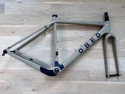 Cuadro de bicicleta de carbono de carretera grava base OBED 2024 acabado brillante color arena usado en excelente estado Foto 1 de 4