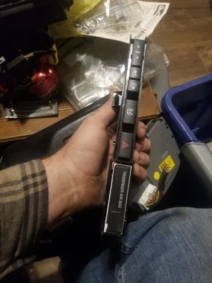 2005 - 07 Saturn Relay Emergency Hazarad Light Passenger Switches 15217276 Lot B - Image 1 of 4