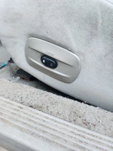 Greystone 05-11 driver Seat lumbar  switch Crown Victoria Grand Marquis Town Car - Picture 1 of 9