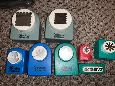 Family Treasures Paper Punch Scalloped Square Leaves Card Making Craft Lot Of 8 - Image 1 of 3