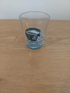 Official NFL Merchandise Philadelphia Eagles Shot glass NEW - Picture 1 of 3
