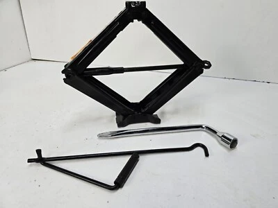 Chevrolet Cruze 2011-2019 neumático de repuesto kit de herramientas gato de emergencia pieza original fabricante de equipos originales Foto 1 de 4