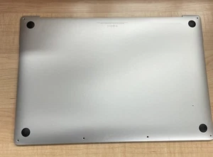 Apple Macbook Pro 16 modello A2141 2019 grigio siderale base inferiore 613-12828-A - Foto 1 di 6