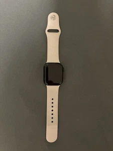 Apple Watch Series 8 45mm GPS+Wifi Midnight Aluminum Case - Photo 1 sur 4