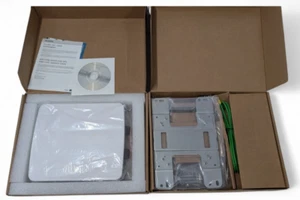 D-Link DWL-8710AP Outdoor Wireless Access Point Dual-Band AC1200 PoE IP67 - Photo 1/12