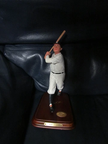 BABE RUTH DANBURY MINT LIMITED ED FIGURINE Cover