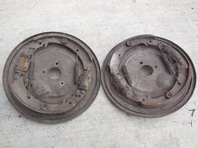 Porsche 356 B Vordere Trommelbremsen Rückplatten Mit Bremsbelägen - Bild 1 von 4
