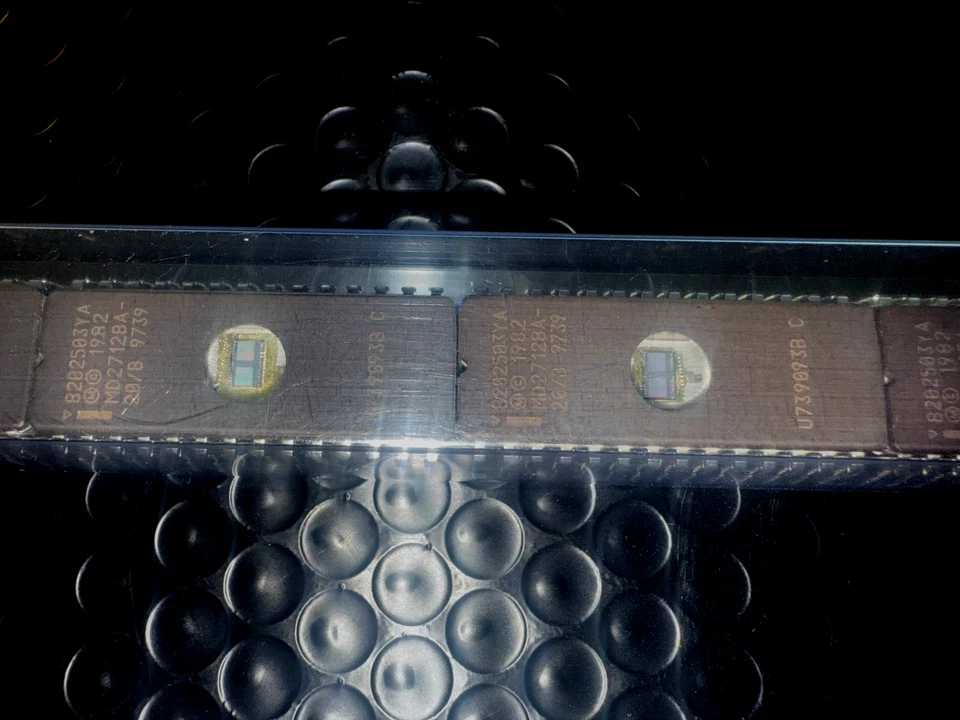 8202503YA Foto 1 de 1