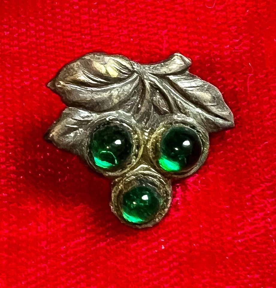 Antique Raised Glass Metal Grape Cluster Button Realistic Green Vintage Fruit - Image 1 of 3