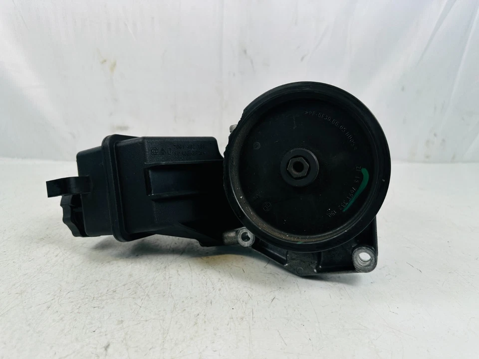 2012-2013 Mercedes-Benz E350 Power Steering Pump With Pulley 7691462138 - Image 1 of 4