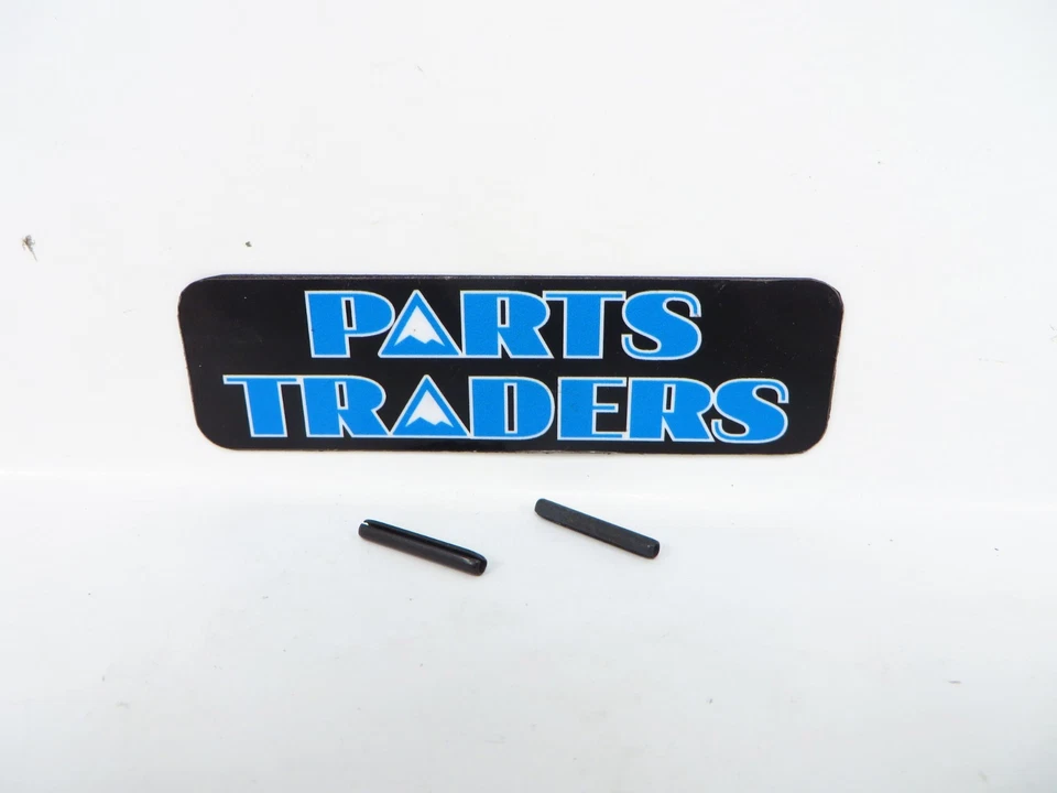 NOS Genuine Yamaha Side Cover Knob Spring Pin Set Of 2 TT500 XT125 XT200 XT500  - Image 1 of 1
