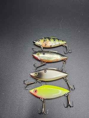 Vintage Rattle Trap Fishing Lures Lot Of 4 - Image 1 of 4