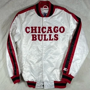 INSANE STARTER Vintage Small Chicago Bulls White and Red Varsity Jacket - Bild 1 von 10
