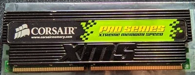 Corsair DDR 400Mhz CL2 512mb CMX512-3200C2PRO LED Activity Memory - Image 1 of 4