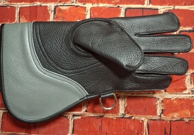2 Layer Deer Leather Falconry Glove Sizes Medium & Large - Image 1 of 4