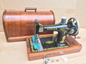 Máquina de coser de manivela Singer 128K vintage con calcomanías rococó c1919 - Imagen 1 de 12