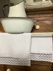 ~2 x Vintage French Linen & Crochet Trim Hand Towels~ - Picture 1 of 5