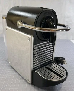 Cafetera Nespresso Pixie Nespresso D61 Pod Espresso Probada en Suiza - Imagen 1 de 9