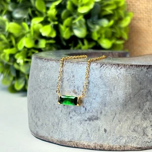 14k Gold Emerald Necklace – May Birthstone Jewelry – Minimalist Dainty Pendant - Picture 1 of 12