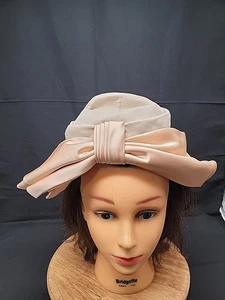 Vintage Junia Hut beige Filz mit Schleife und Haarkämmen - Bild 1 von 7