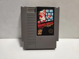 Super Mario Bros. (Nintendo, 1985) NES Black Box TESTED Authentic - Picture 1 of 4