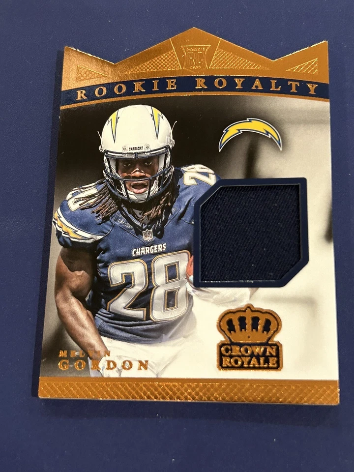 2015 PANINI CROWN ROYALE MELVIN GORDON RRM-MG ROOKIE ROYALTY JERSEY /199 - Image 1 of 3