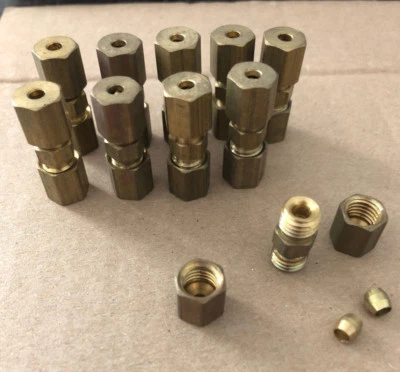 Lot of (10) PARKER Brass 62C-2 1/8" Tube/Tubing Union Compression Fittings NEW - Image 1 of 4