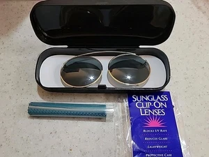 Ovale Clip-on Sonnenbrille goldenes Gestell Farbe mit Etui & Glastuch - Bild 1 von 4