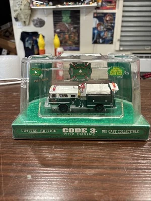 Code 3 Model #12358 Mapleton, PA St. Patrick's Day Special Mack CF Pumper - Image 1 of 4