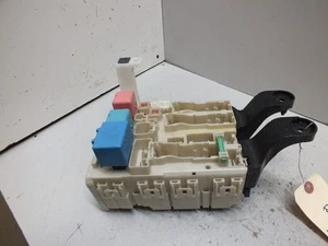 09 10 11 12 13 2009 2010 2011 2012 TOYOTA MATRIX FUSE BOX 82730-02231 #1283F - Picture 1 of 9