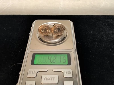 Pendientes antiguos victorianos de diamantes talla mina de oro amarillo de 14 quilates con tornillos de 10 k Foto 1 de 4